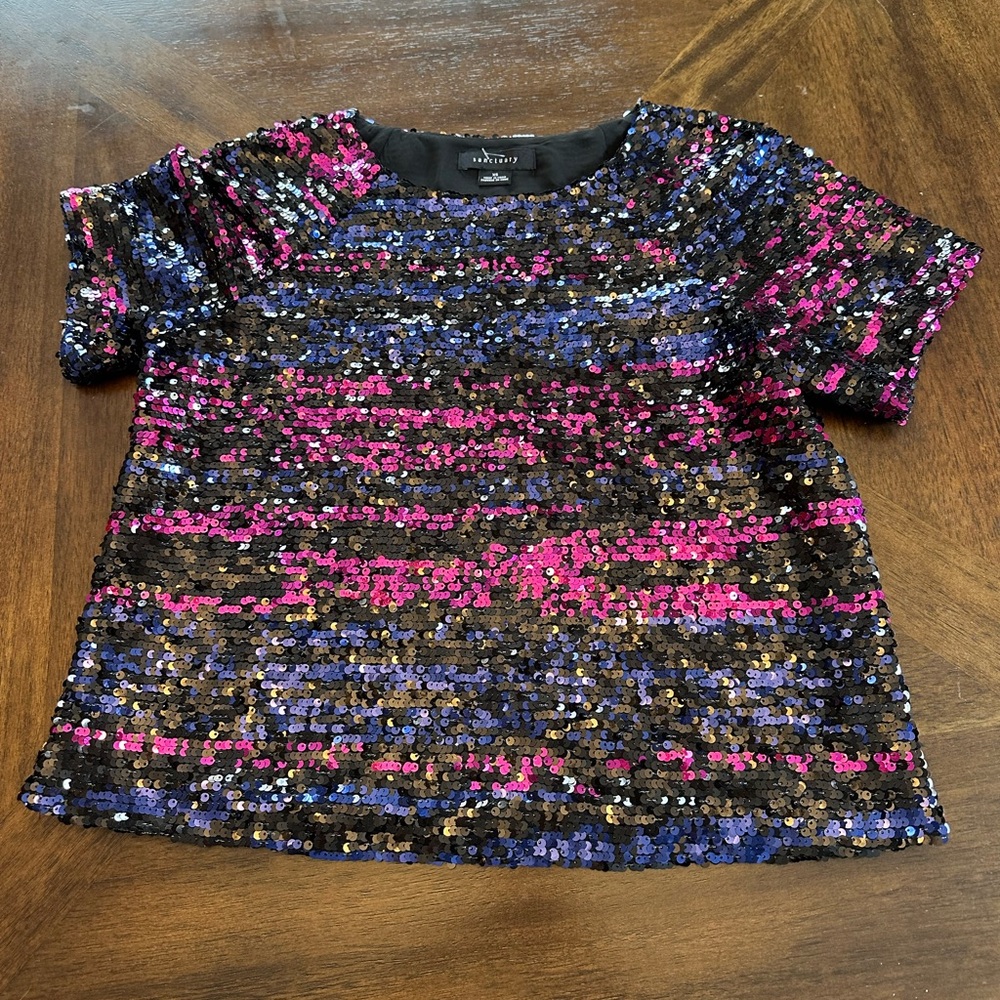 ☀️ NWOT SANCTUARY Multicolor Sequin Tee